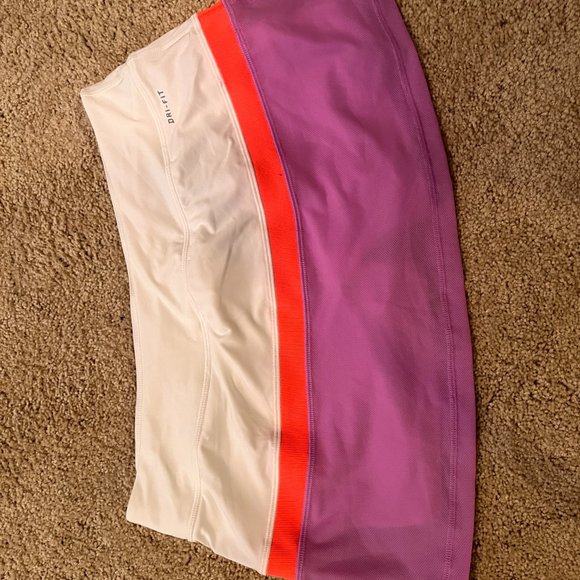Nike Dri-Fit Athletic Mini Skort NWT with White Undershorts, size Large - Picture 2 of 3